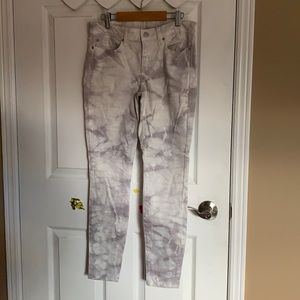 2/$20 Gap Tie Dye White 26